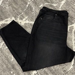 American Eagle Distressed Mom Jeans